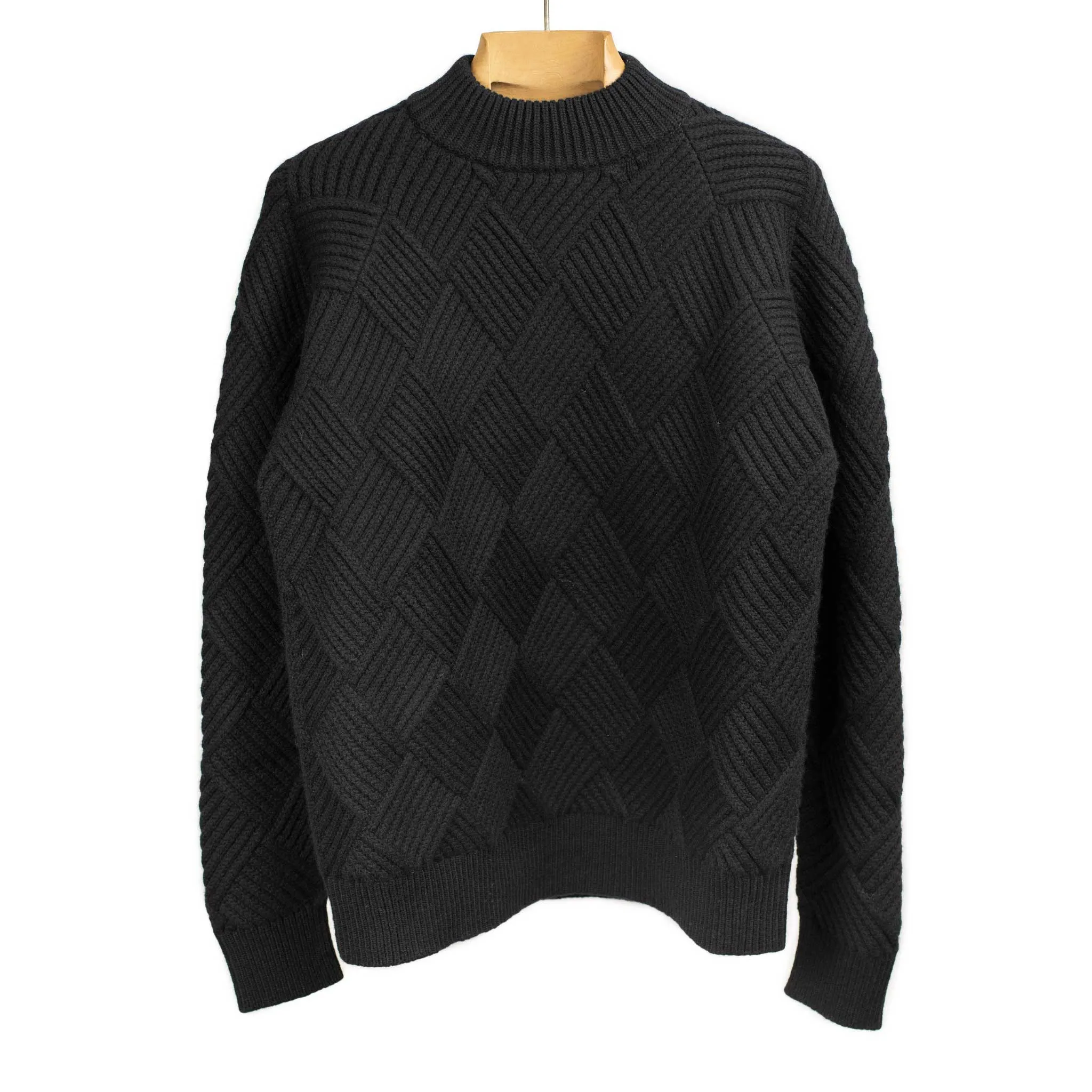 Basketweave mockneck sweater in black Merino wool