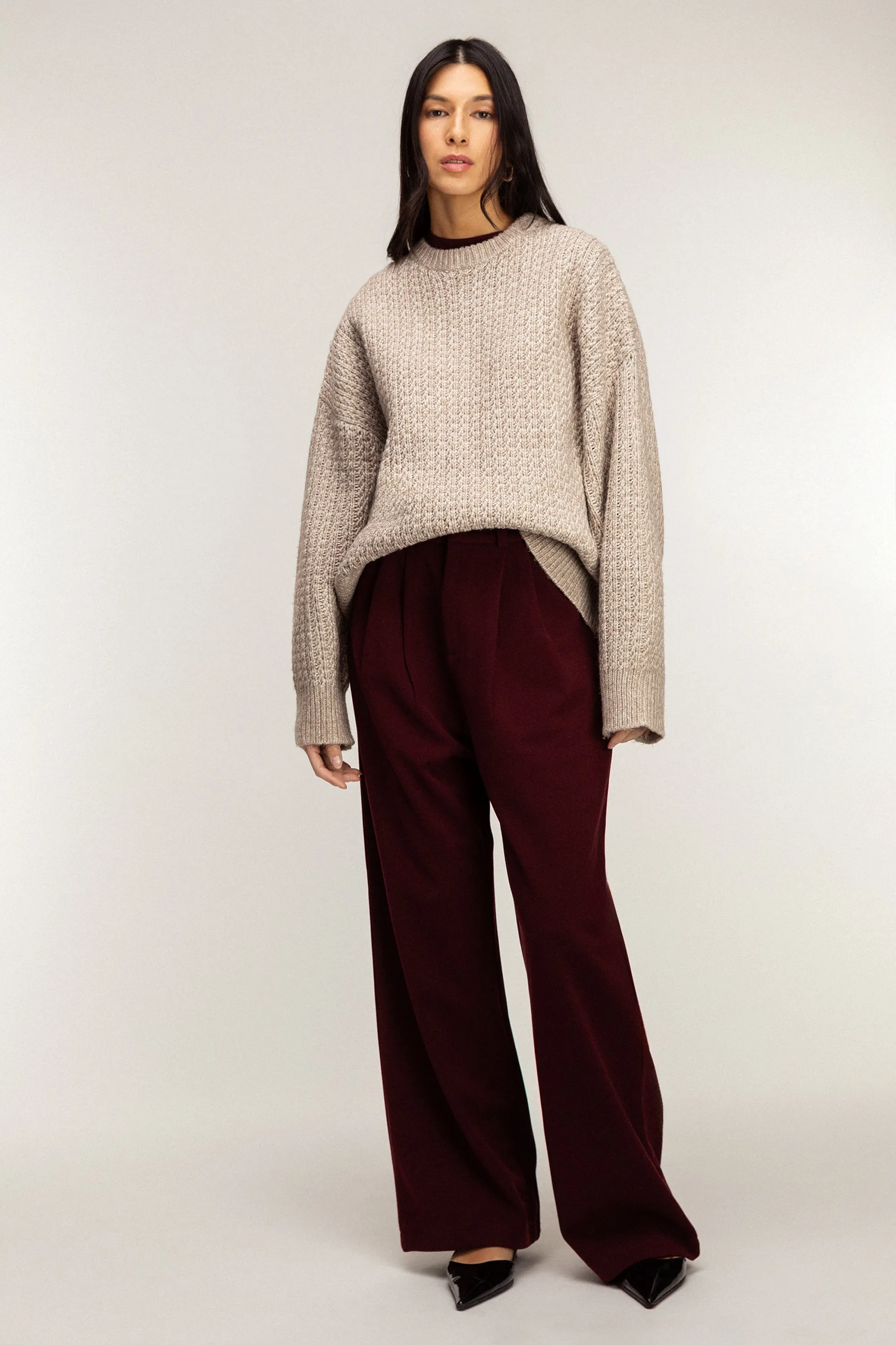 CHUNKY KNIT CREWNECK SWEATER