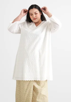 Eiliyah Raya Eyelet Collection Long Kurung Top - White