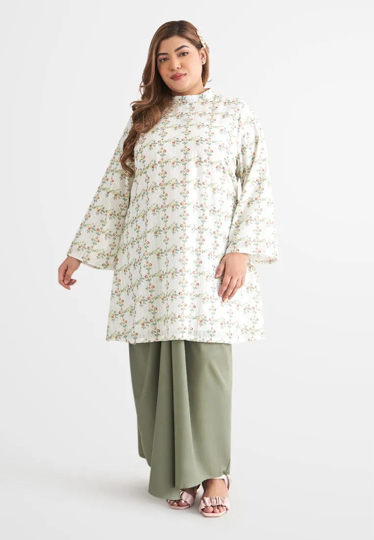 Melati High Neck Embroidery Long Kurung Top - Green