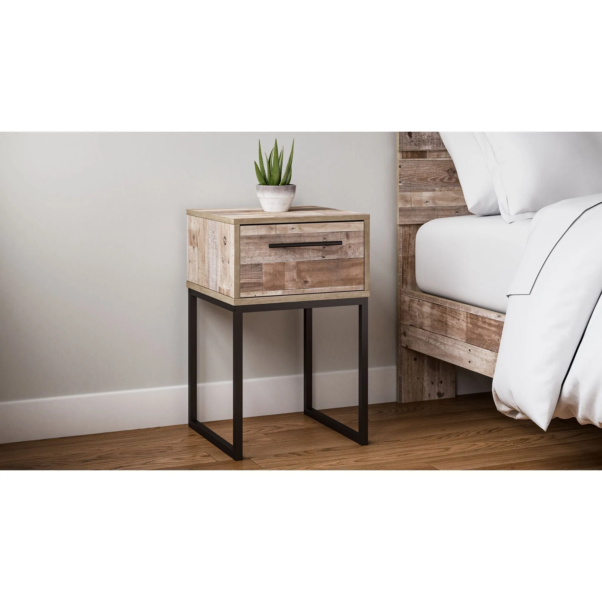 Neilsville Nightstand - Whitewash