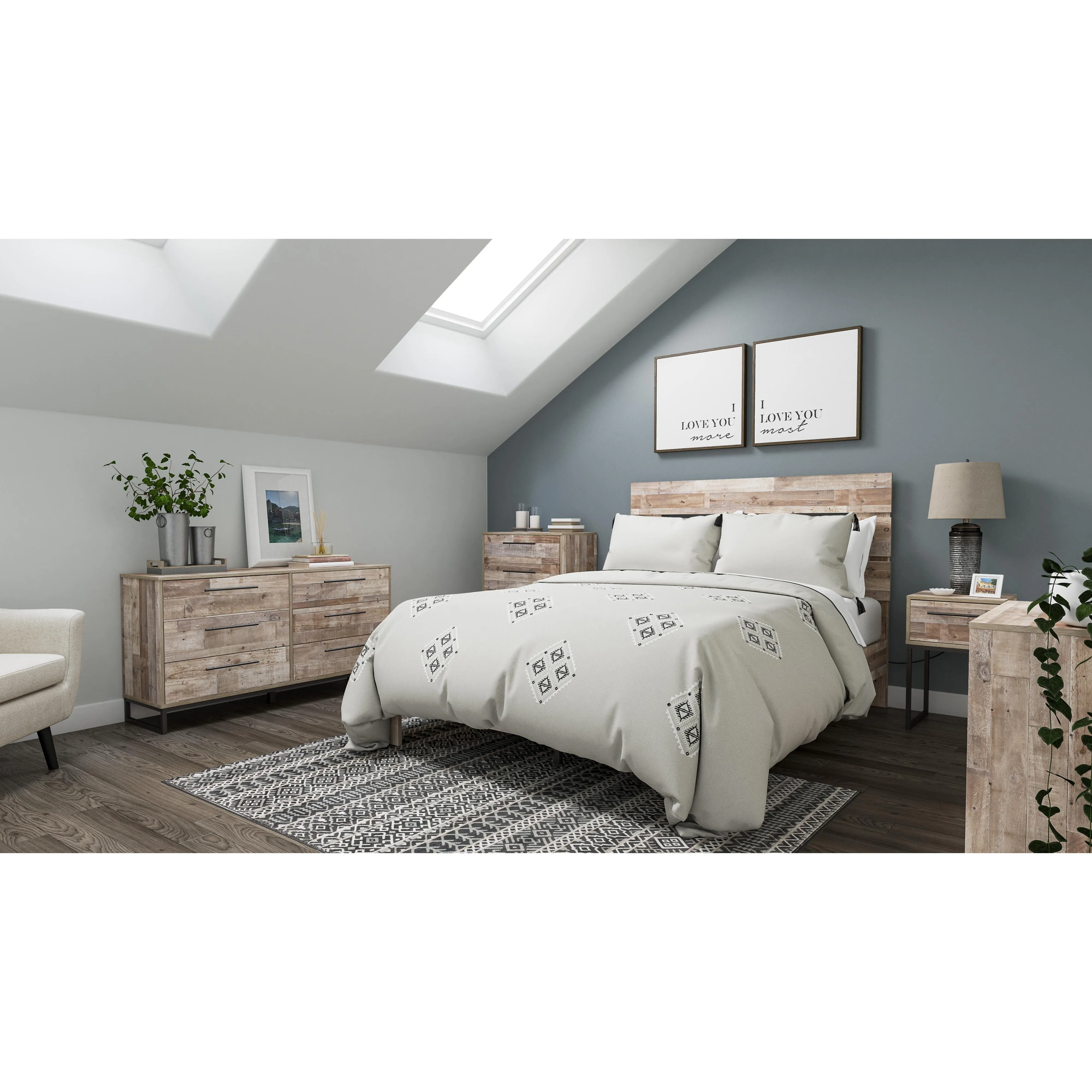 Signature Design by Ashley Neilsville Queen Panel Bed EB2320-157/EB2320-113