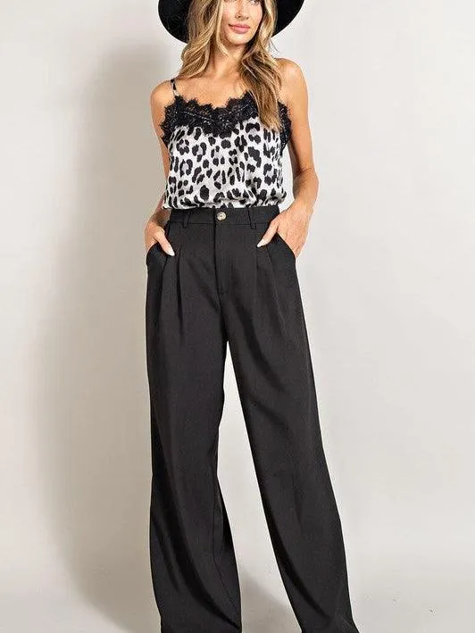 Wide Leg Style Pleated Pants